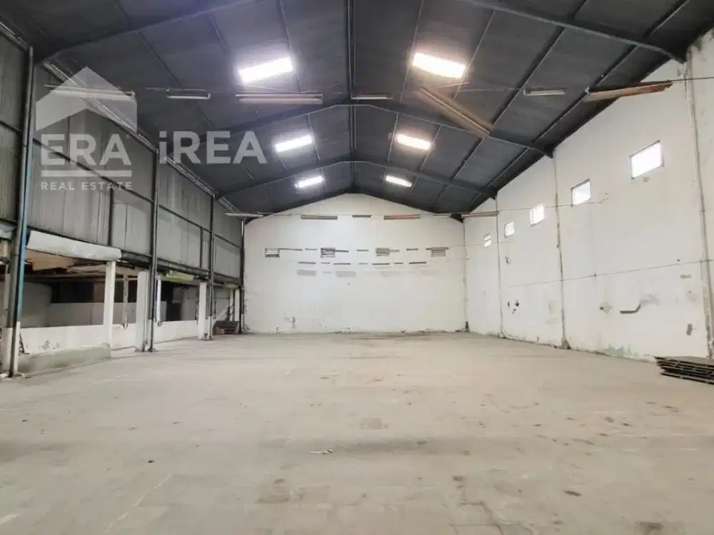 DISEWAKAN GUDANG DI SOLO DEKAT ALUN ALUN KIDUL