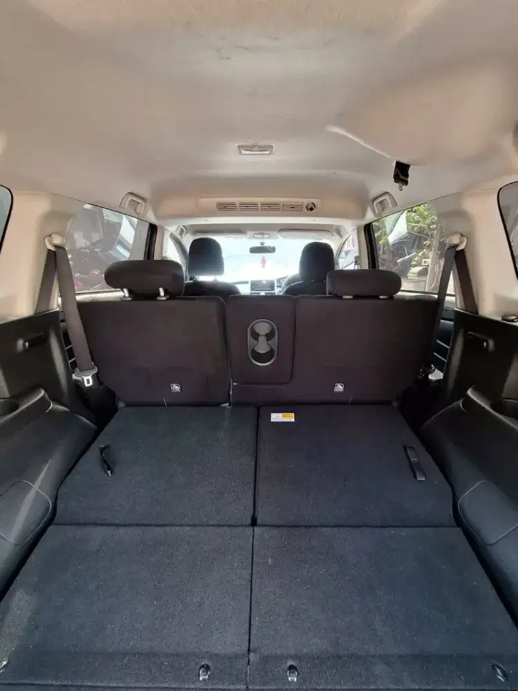 Di jual mobil expander tahun 2020