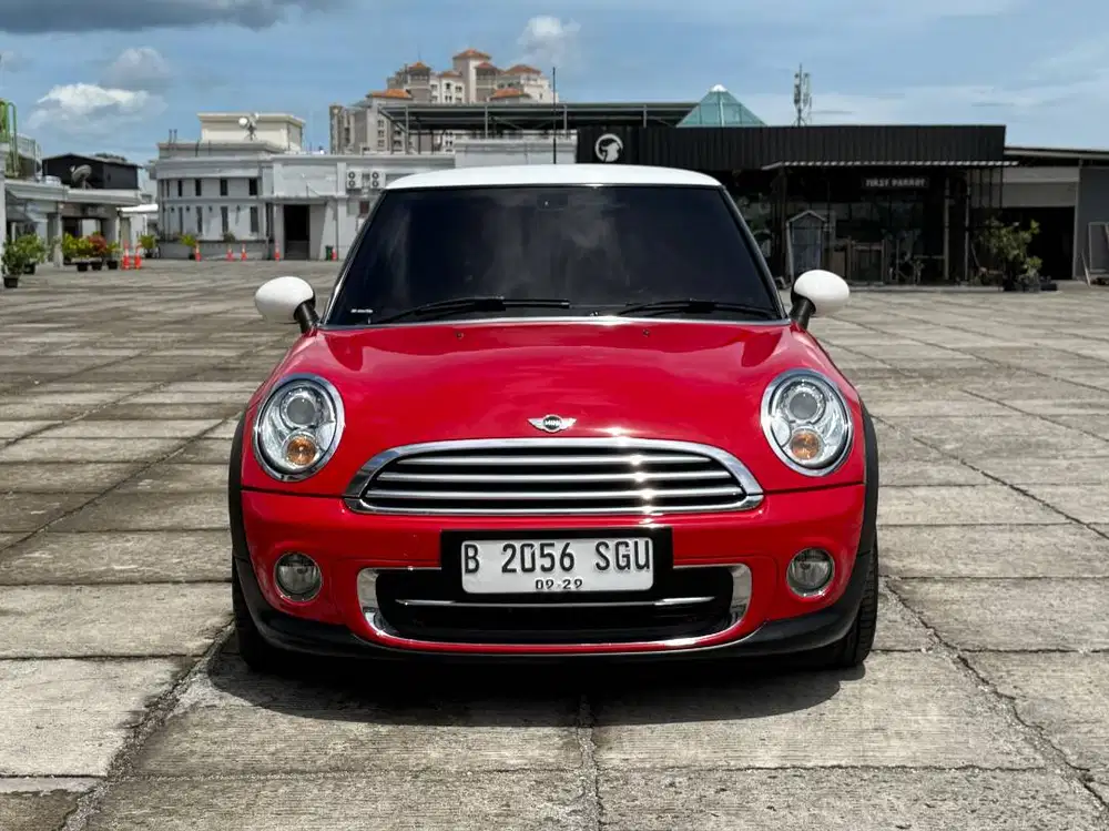 Mini cooper 1.6 AT. Tahun 2014. Merah. Low km. Perfect cond