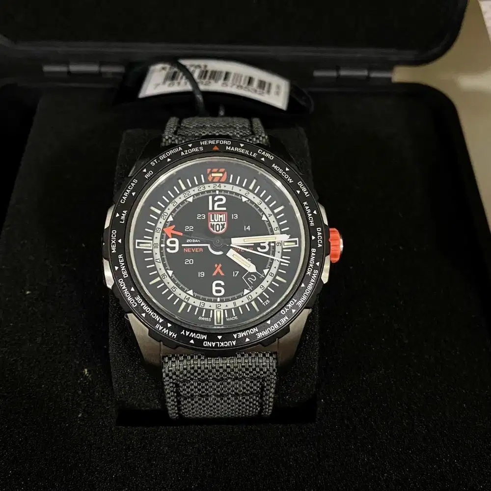 Luminox 3761 Bear Grylls Survival Pilot GMT 45mm like new