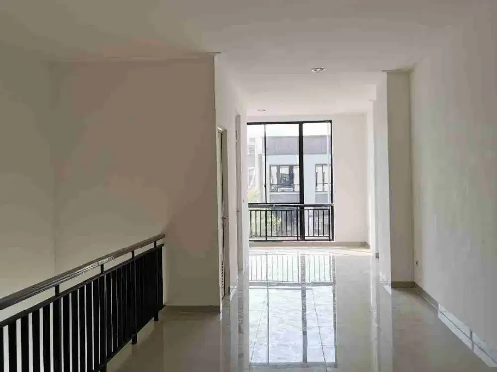 Disewakan Ruko Milenial Pik2 uk 4,5x12