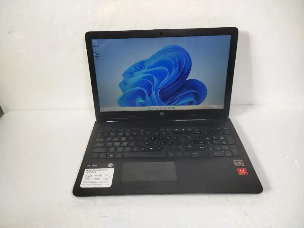 A1276 Laptop HP 15-DB0069WM Ram 8gb SSD 240gb AMD Ryzen 5-2500U