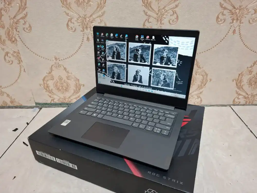Laptop Lenovo Ideapad V14 -ADA AMD 3020E Radeon -SSD 256GB -4GB -MULUS