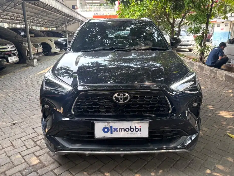 DP MURAH Toyota Yaris Cross 1.5 S GR TSS Bensin-AT 2023 Hitam CKIQB