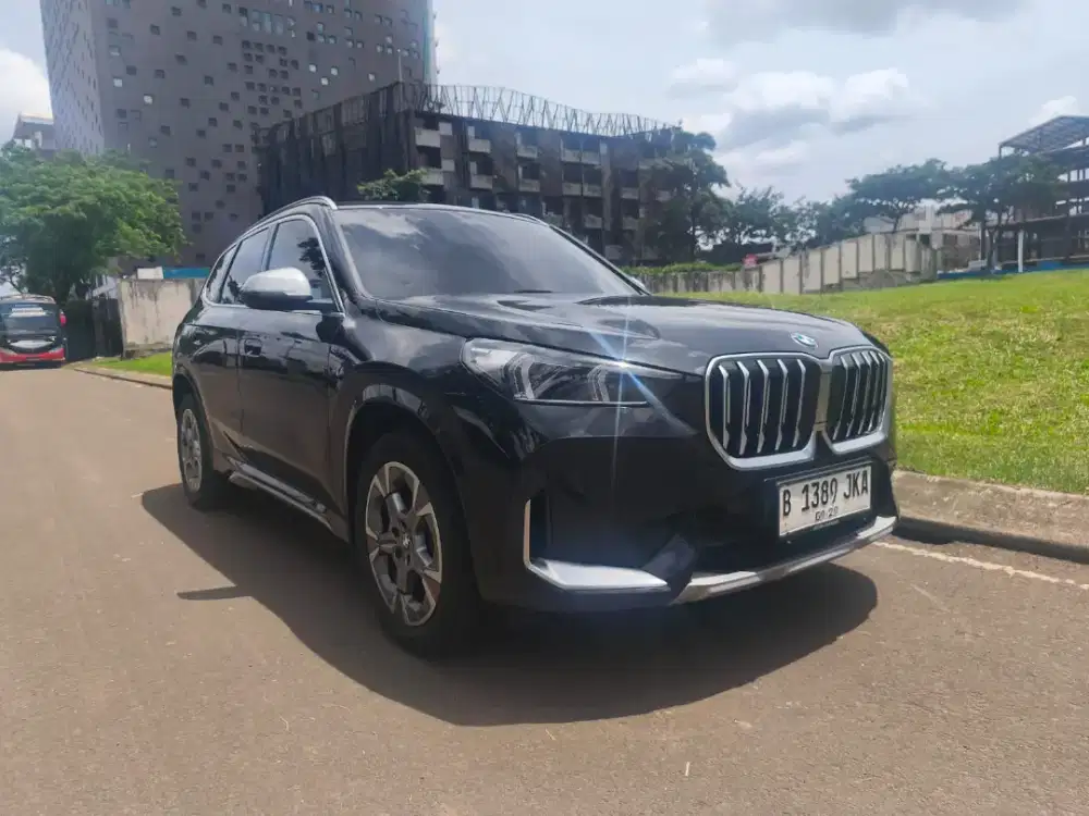 KM 9 rb BMW X1 Panoramic 2024 seperti baru