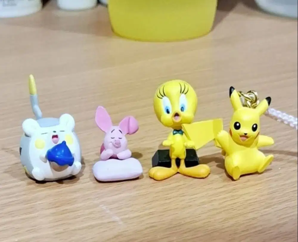 Gashapon Set of 4 Pokemon Tweety Piglet