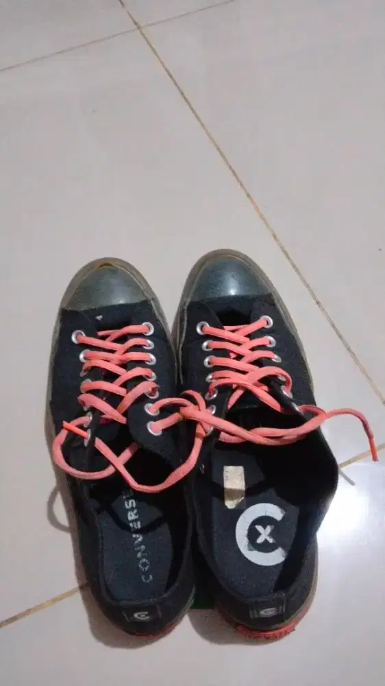 Sepatu Converse - HSC 2025