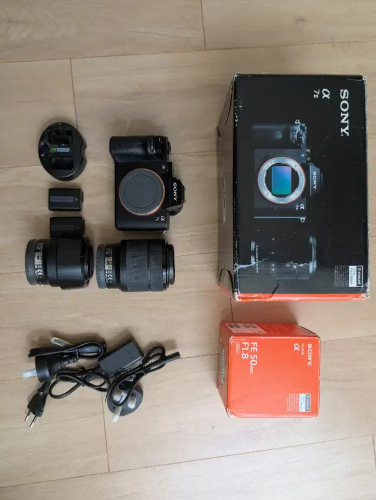 Mirrorless Camera Sony a7ii lensa kit lensa 50mm f1.8 murah mulus