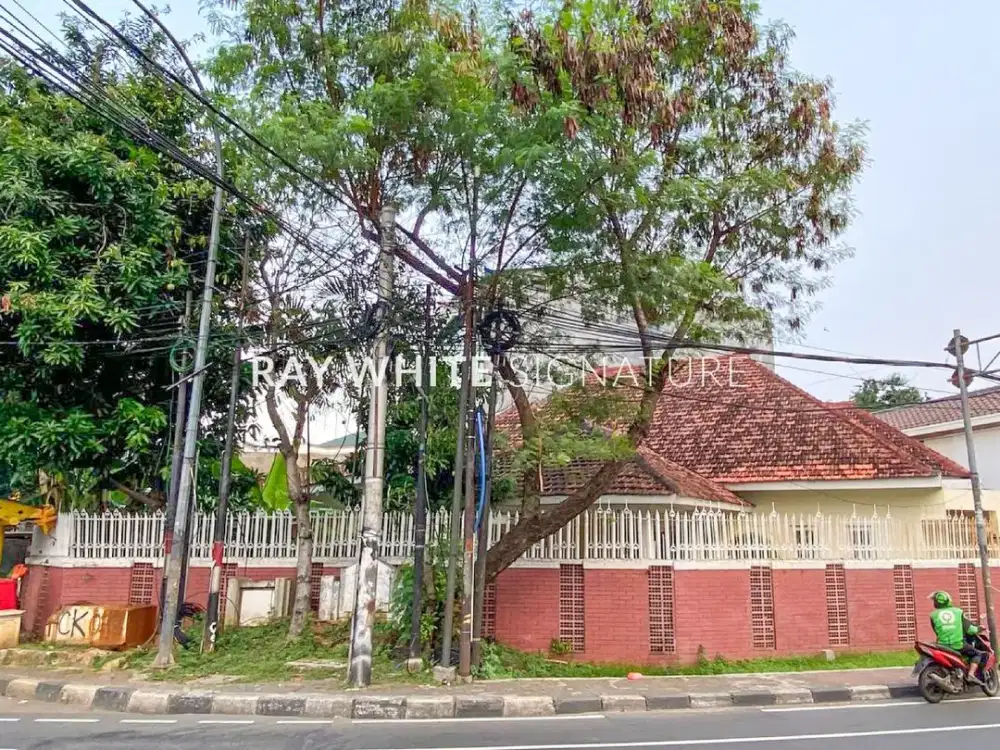 Rumah Komersil Pinggir Jalan Daerah Menteng, Jl. Proklamasi