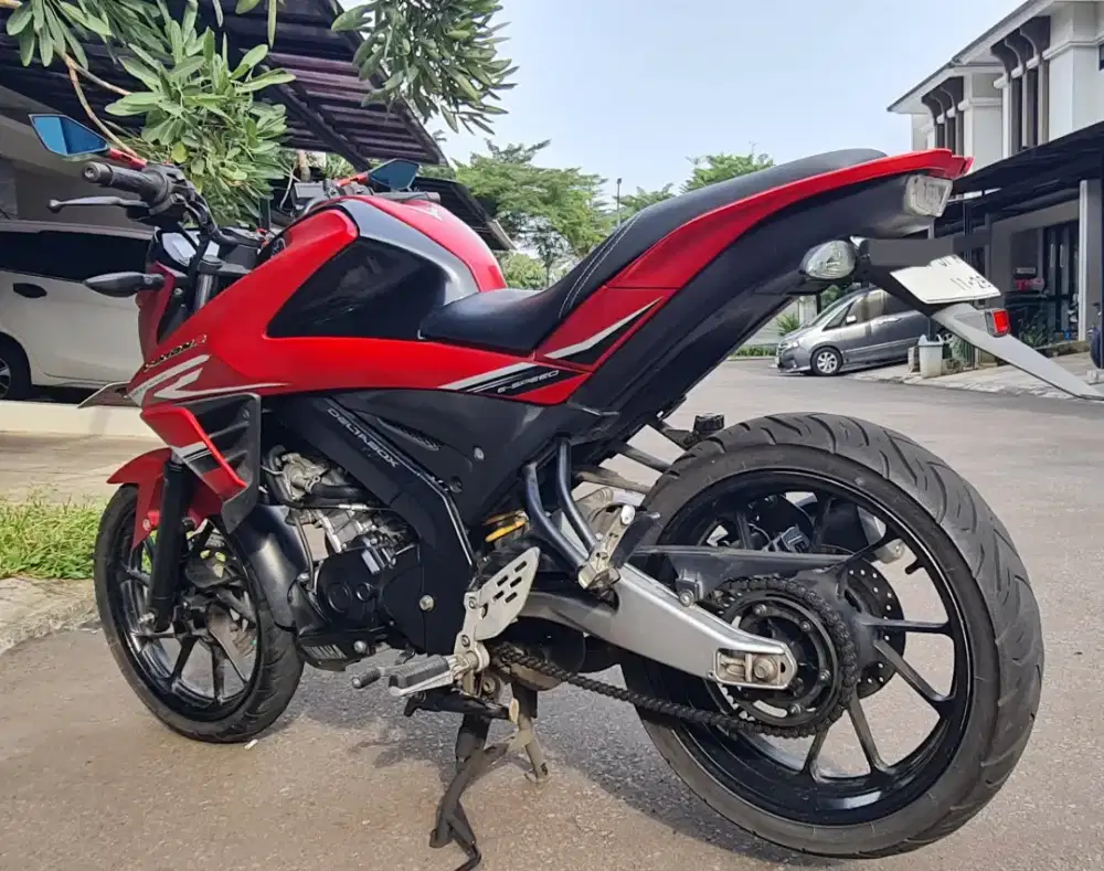 Vixion R 2018 - Red