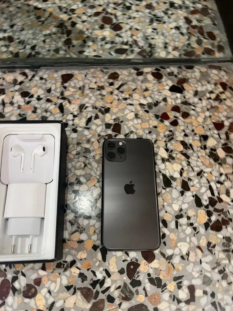 iphone 11 pro max 256gb terkanjur baru