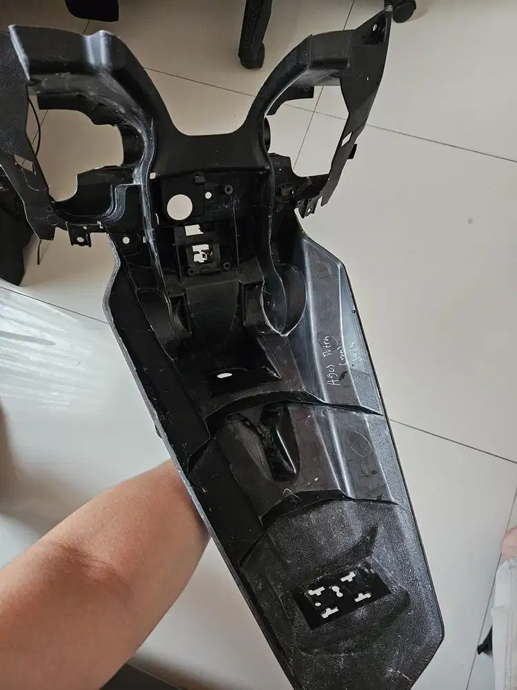 Spakbor belakang Nmax Turbo Motif forged diamond biru7000