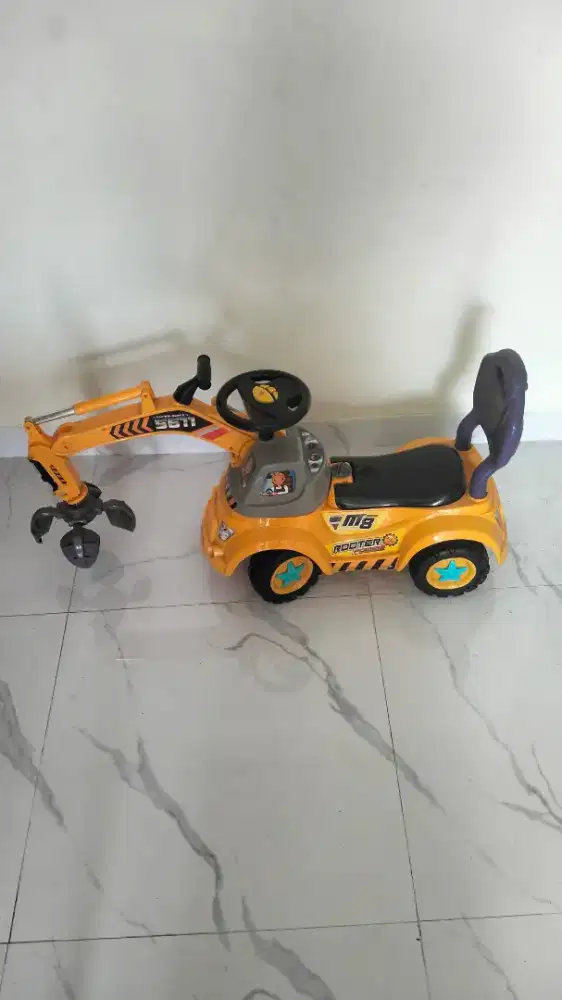 Mainan anak traktor capitan