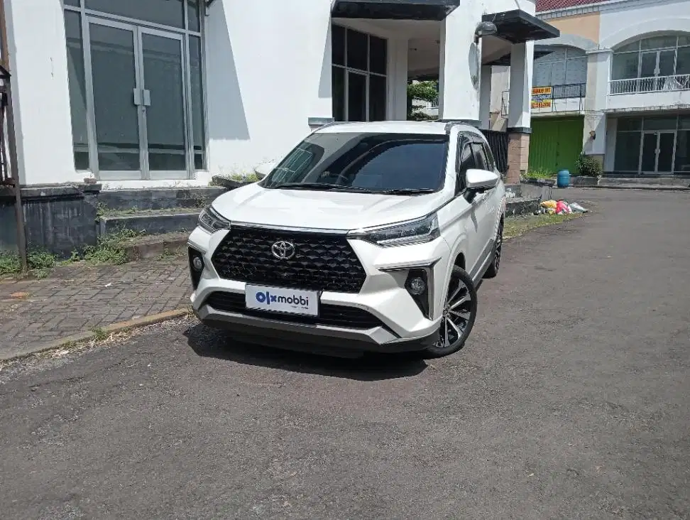 Like New - TOYOTA AVANZA 1.5 NEW VELOZ Q CVT BENSIN A/T 2022 PUTIH
