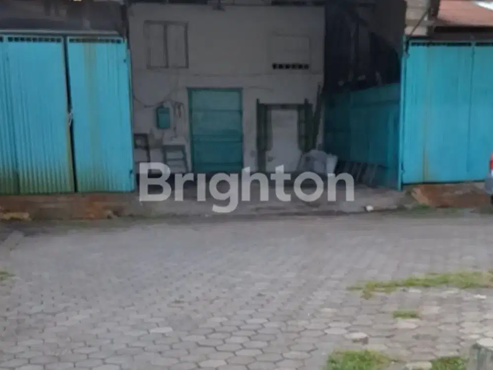 Bawah Pasaran  Raya Rungkut Menanggal 800 Meter Dekat Tol Tambak Sumur