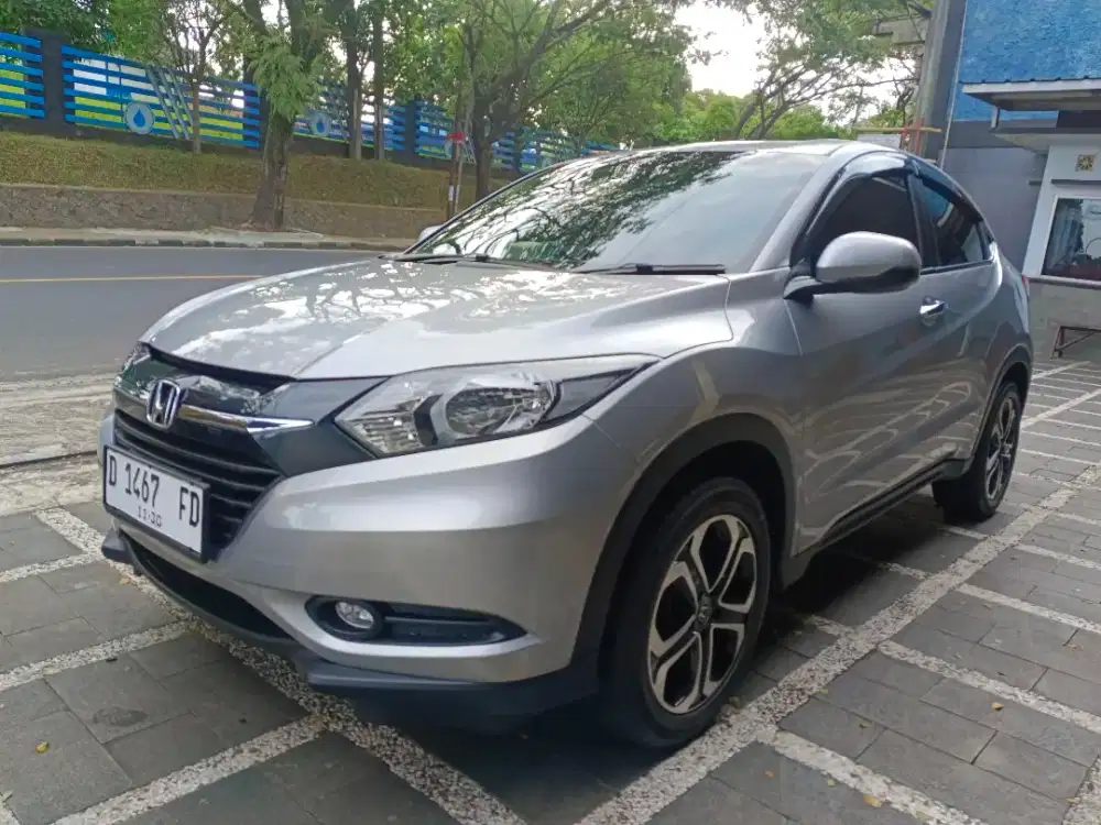 Bismillah numpang jual HR-V 2016.Ecvt no. D.