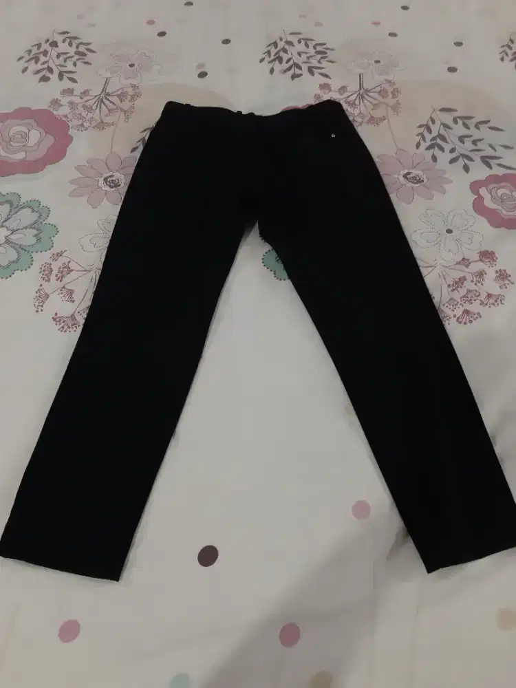 Celana Panjang Chino Hitam Ankle Pants Size 32 Slim Fit