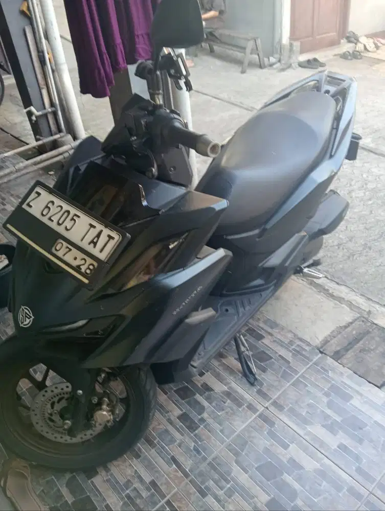 Vario 160 ABS Warna hitam 2023