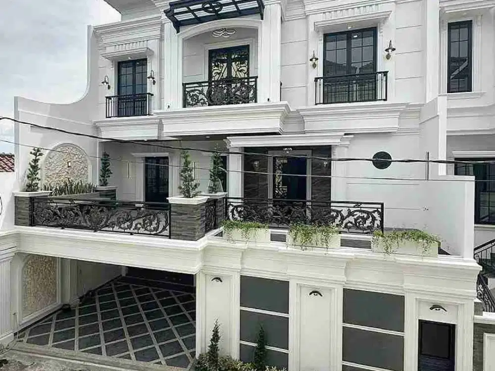 Rumah Mewah Private Lift Dicilandak Dekat Andara Jakarta Selatan