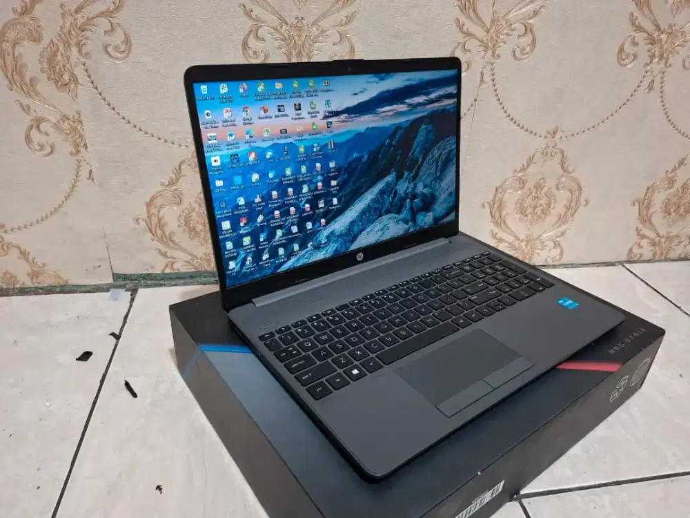 NO.36

LAPTOP HP 250 G8 PROCESSOR INTEL CORE I3 GEN-11 RAM 8GB SSD 512