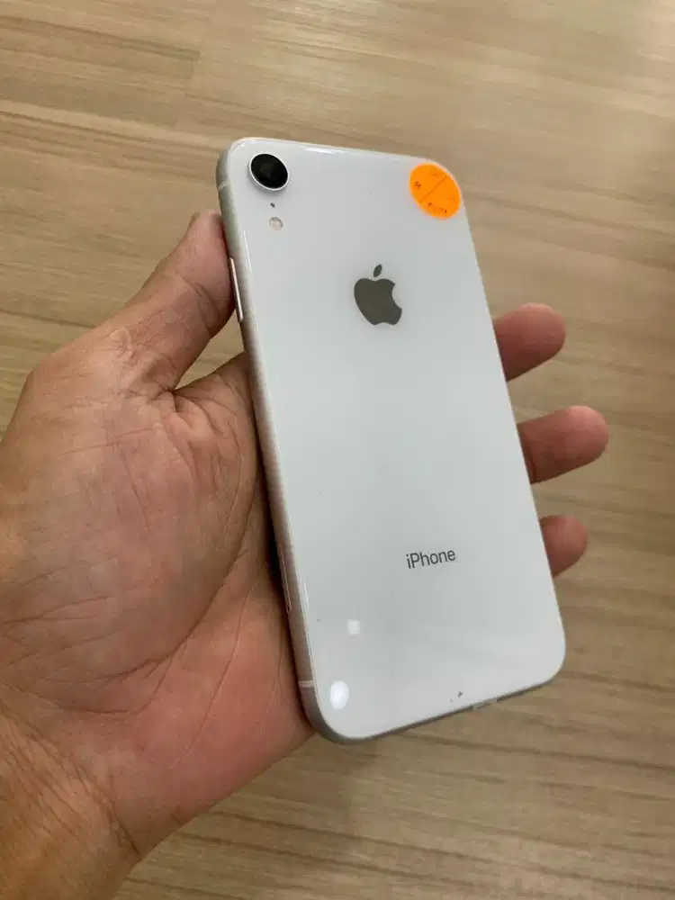 Iphone xr 64gb all operator like new