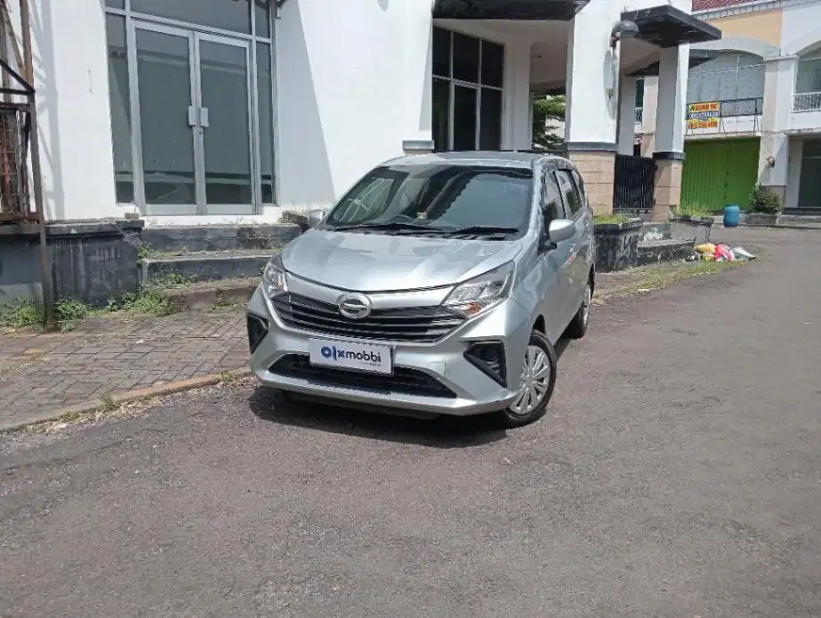 Like New - DAIHATSU SIGRA 1.0 M BENSIN M/T 2023 SILVER