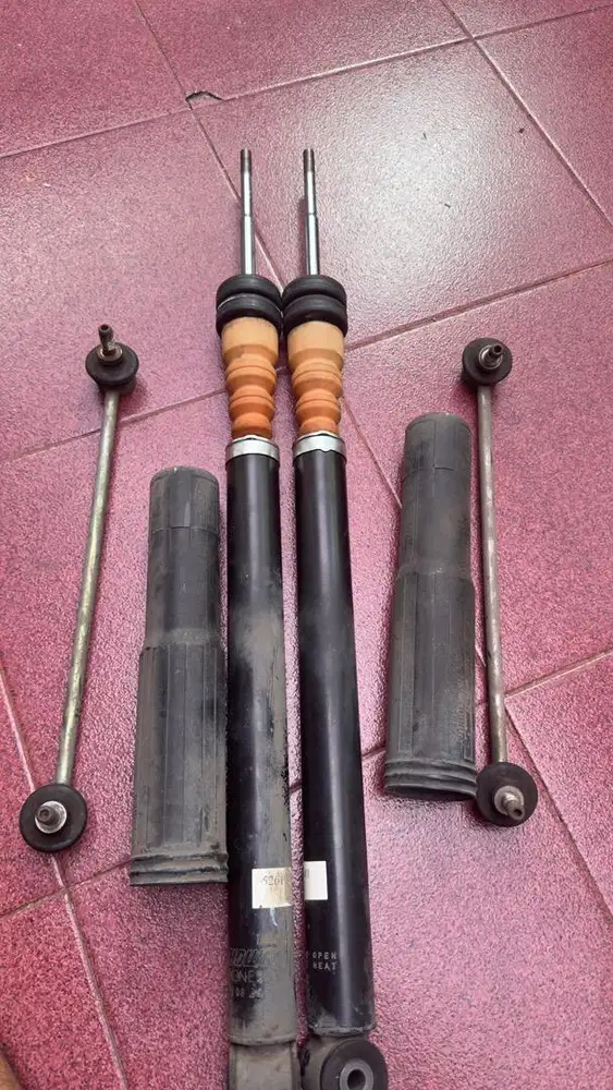 Shockbreaker belakang & link depan honda brio satya 2020