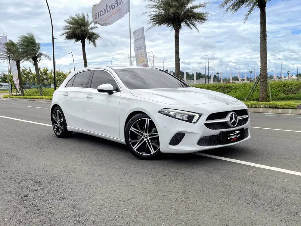 [LOW ODO !!] MERCEDES BENZ A200 HATCHBACK 2019
