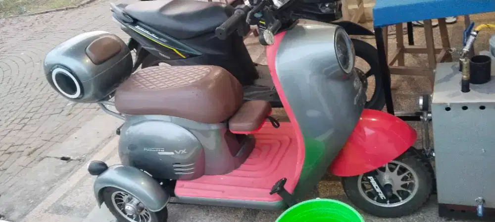 Jual Second Sepeda Listrik Pacific Roda 3