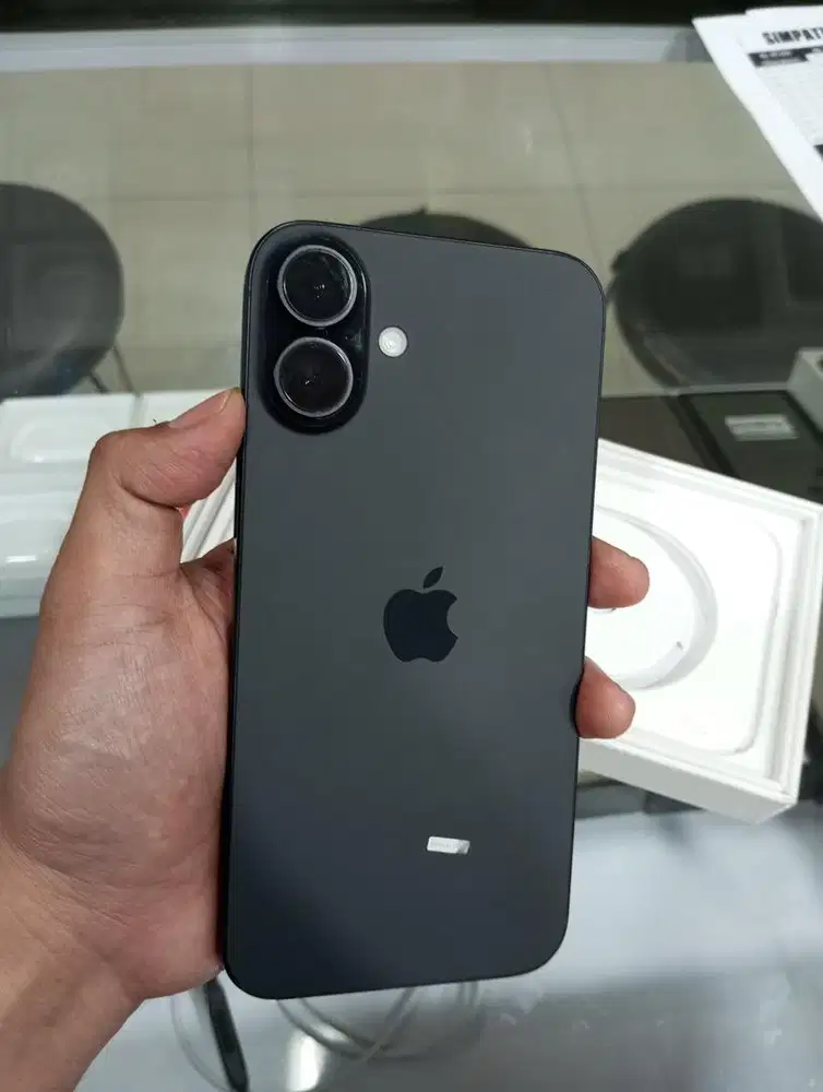 iPhone 16 Plus 512GB Garansi Resmi iBox April 2026 Black Battery 100%
