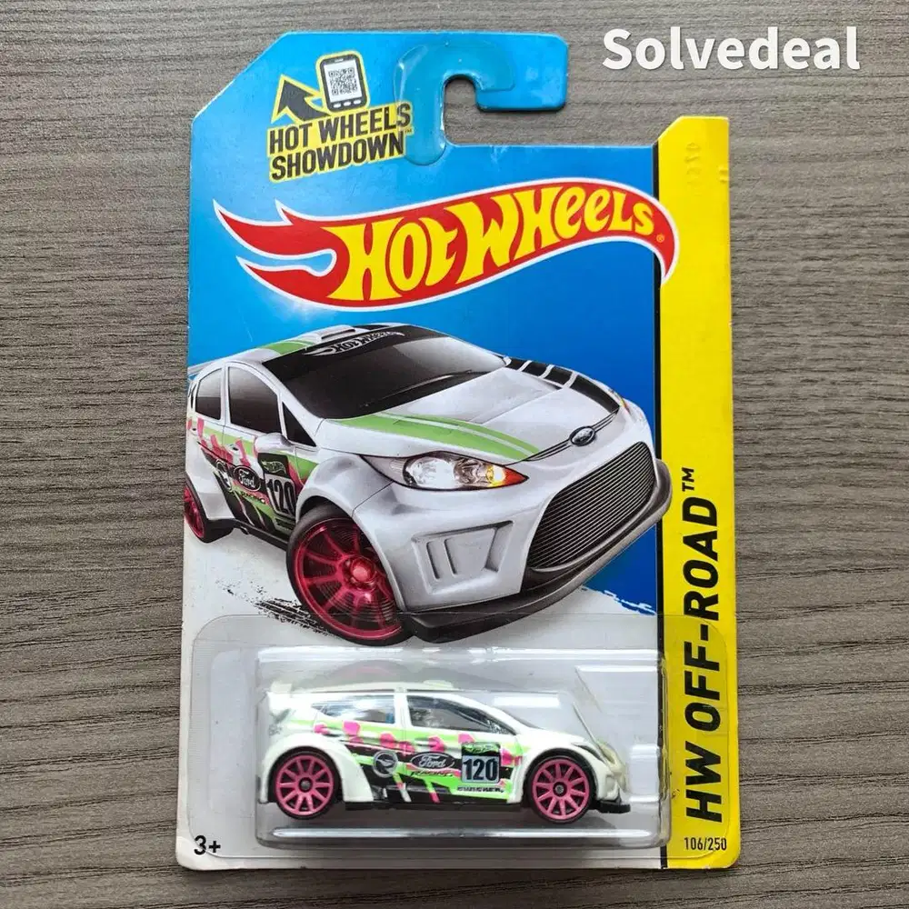 Hot Wheels 12 Ford Fiesta Treasure Hunt 2014 Putih – Baru