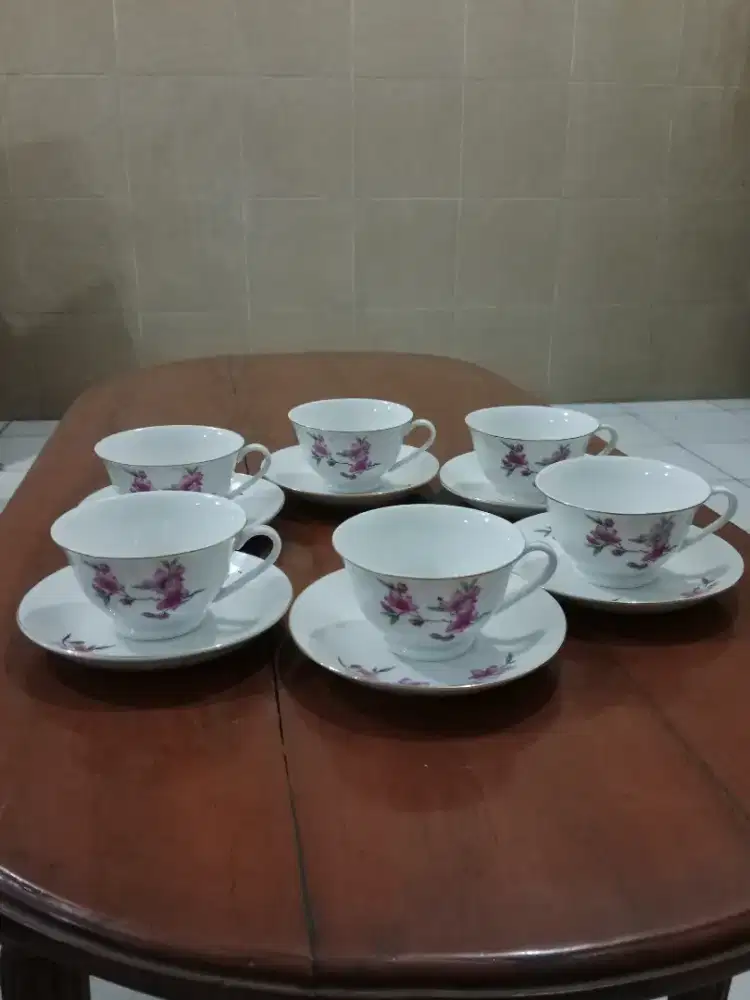 Cangkir Teh Jadoel Antik