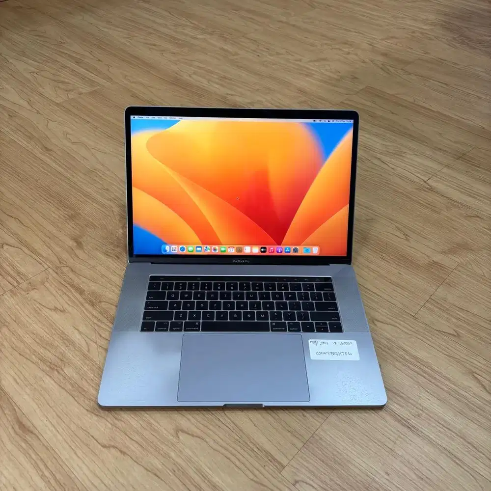 MacBook Pro 15 2017 i7 16/512GB