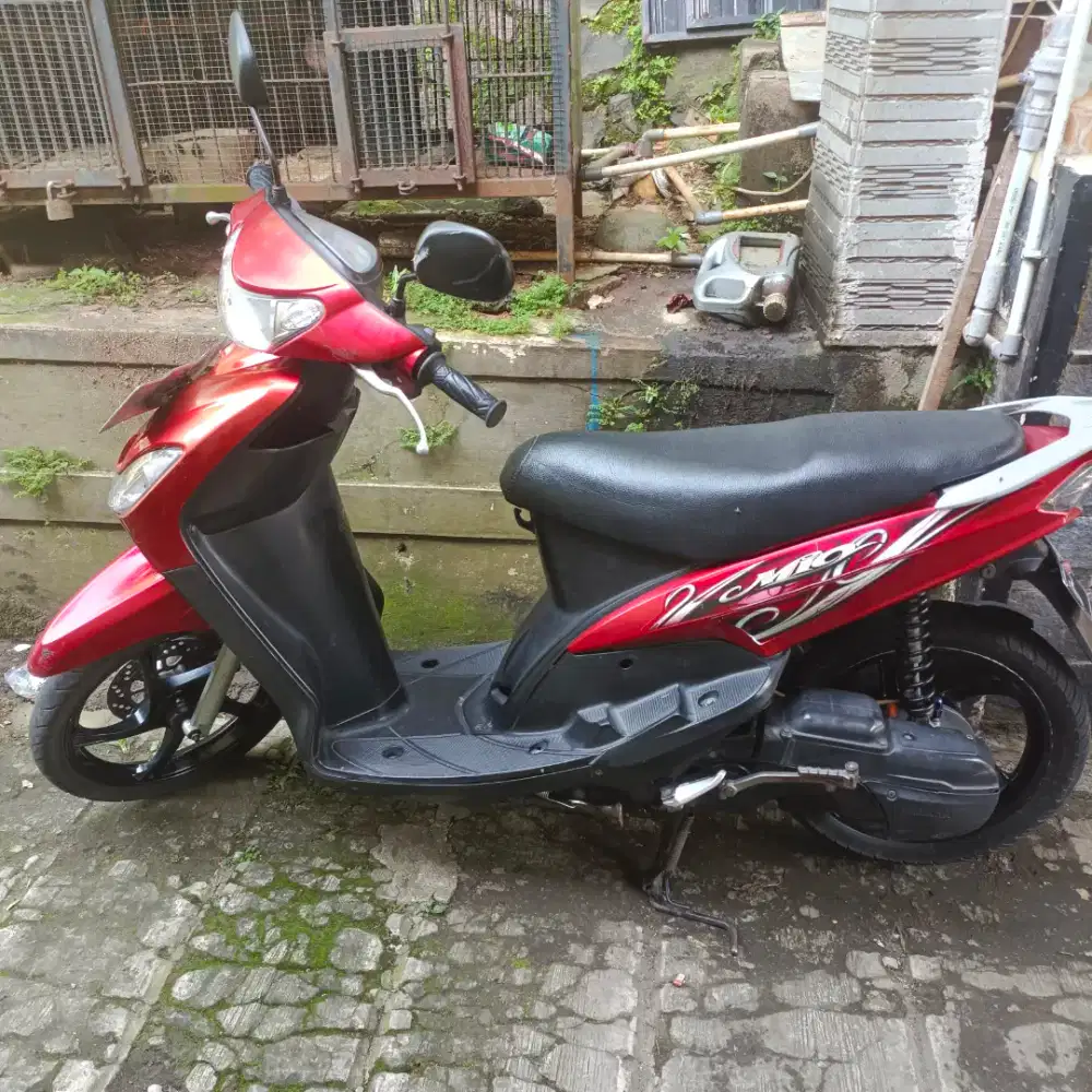 Mio smile 2010 merah maroon