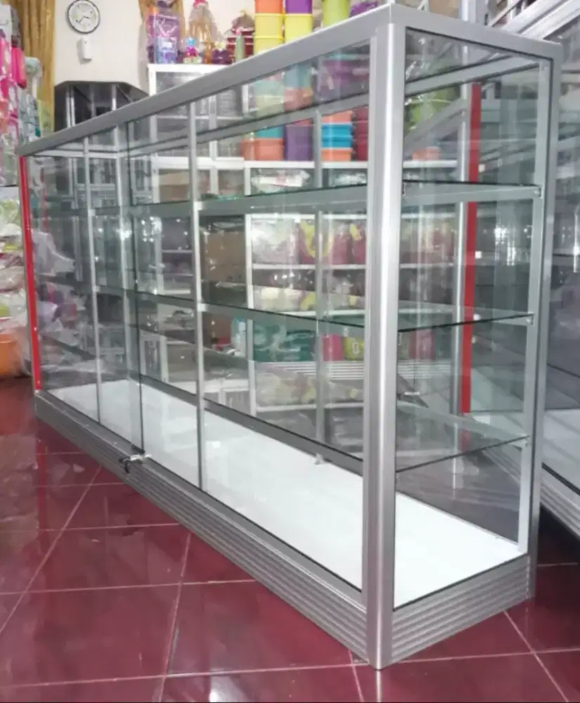 Etalase Panjang 2M x 1M Untuk Perlengkapan Usaha Anda
