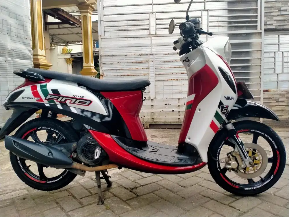 Yamaha Fino injeksi lengkap motor sehat keterangan detail dibawah