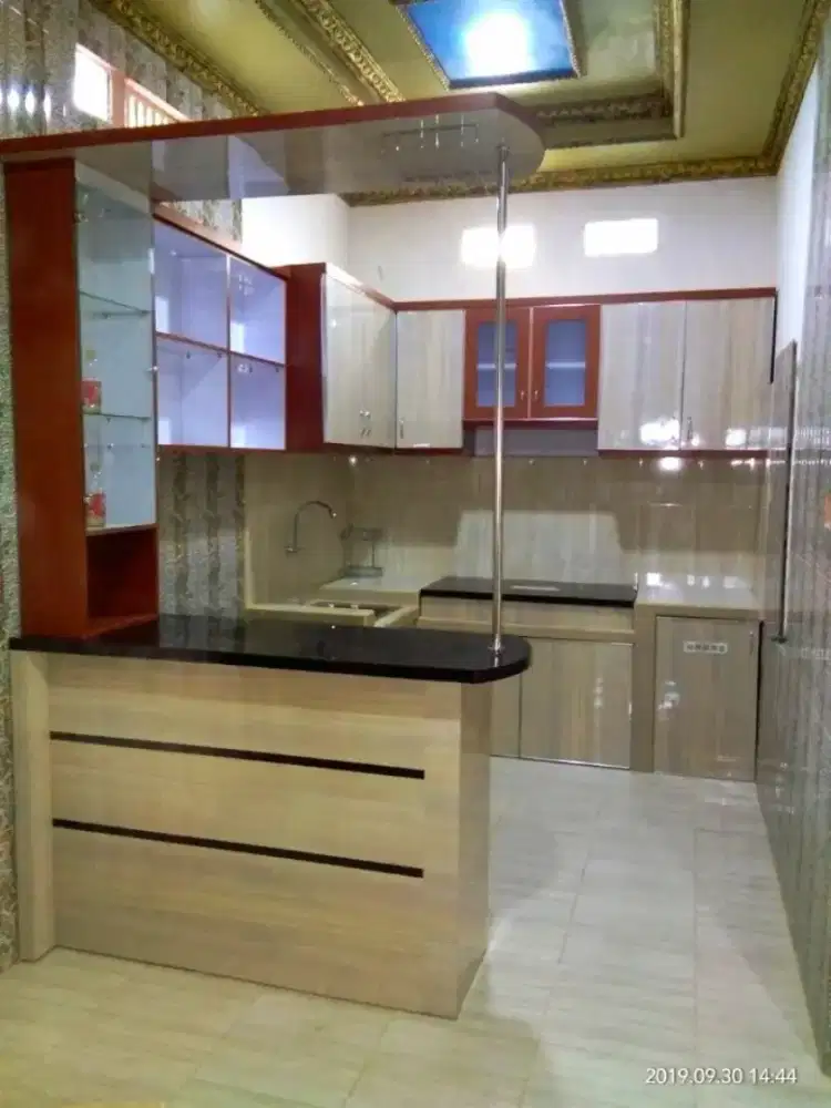 Kitchen set permeter