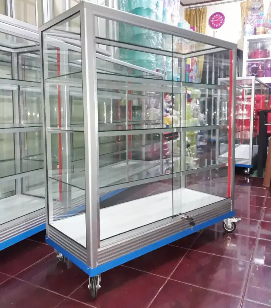 Etalase Pakai Roda & Kunci 1Mx1M Serbaguna