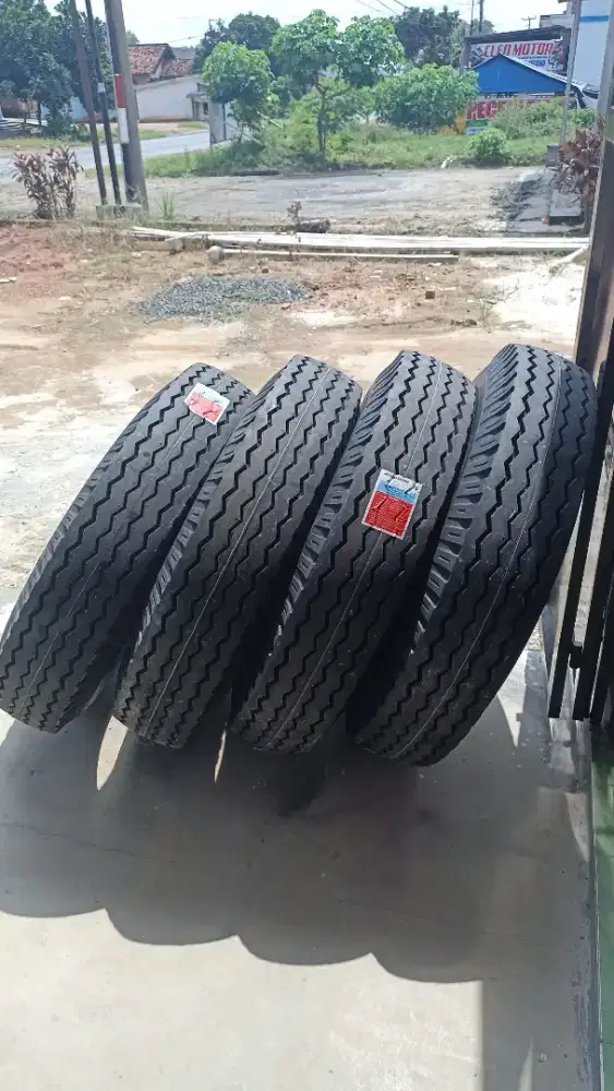 BAN BARU MERK BRIDGESTONE UKURAN 1000-20