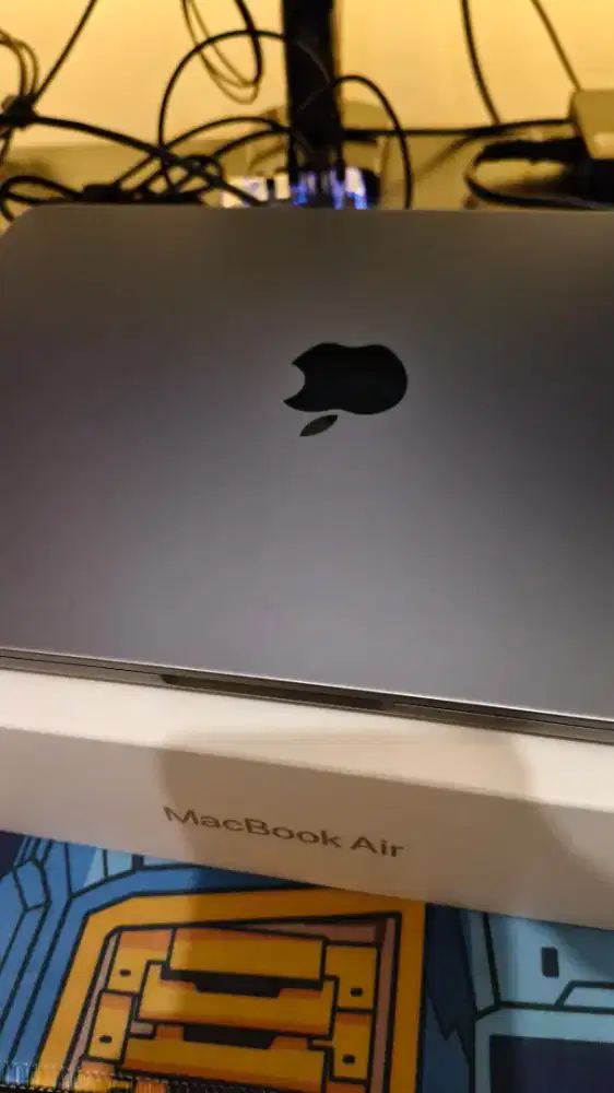 Macbook AIR M2 8/256