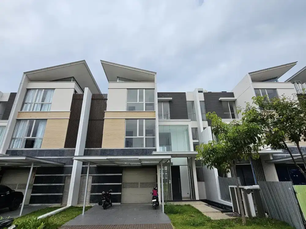 sewa rumah mozart signature PIK uk 12x35m kosongan view golf