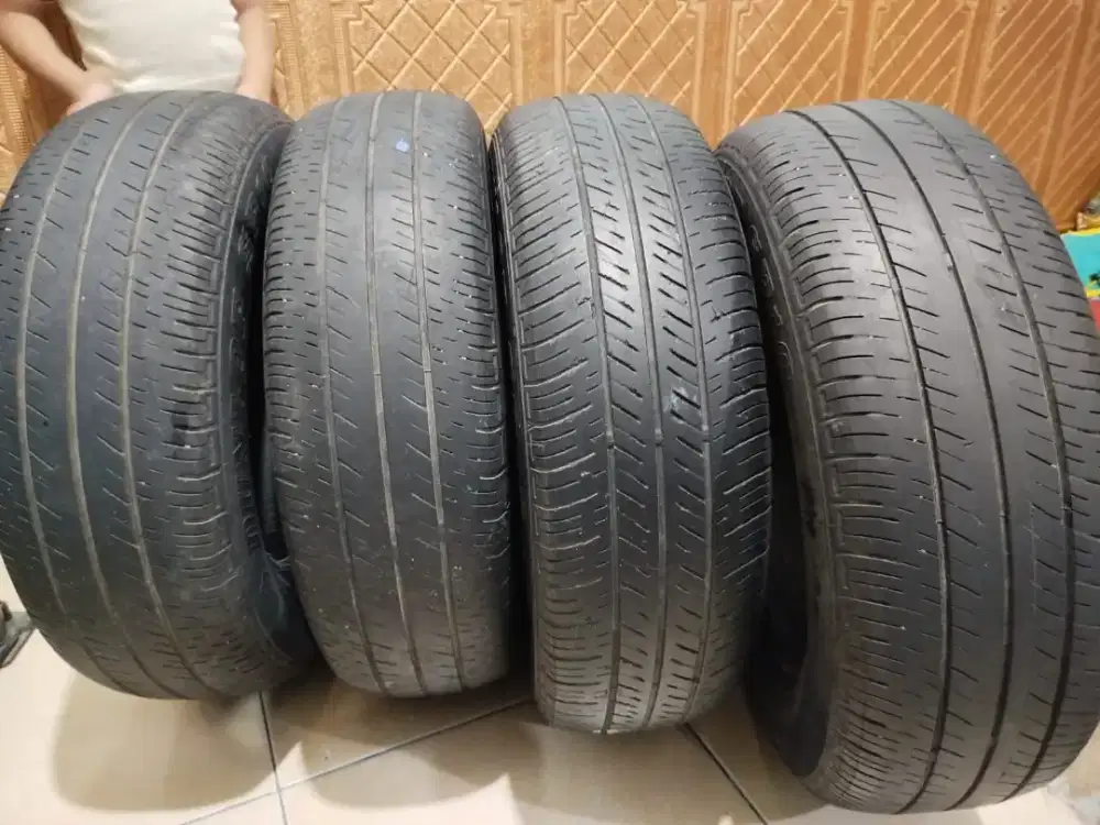 BAN LUAR DUNLOP R.14