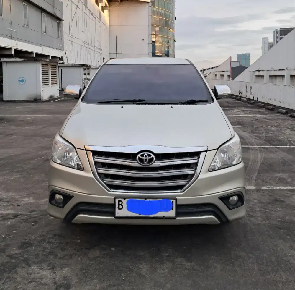 TOYOTA KIJANG INNOVA 2014