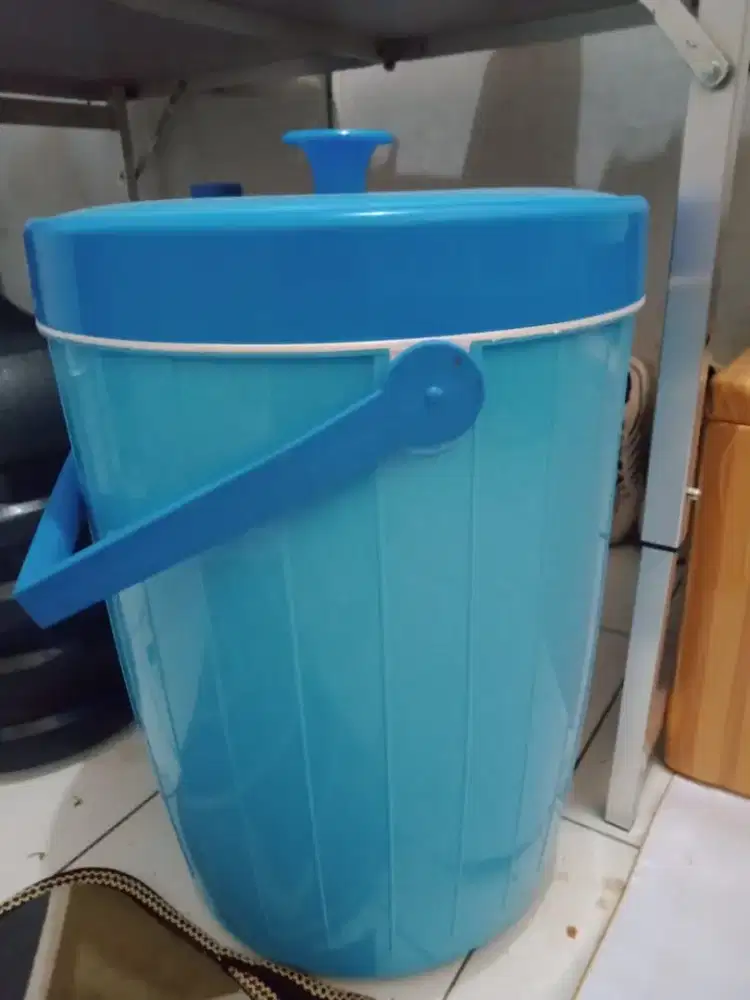 Termos es atau nasi jumbo bekas jualan