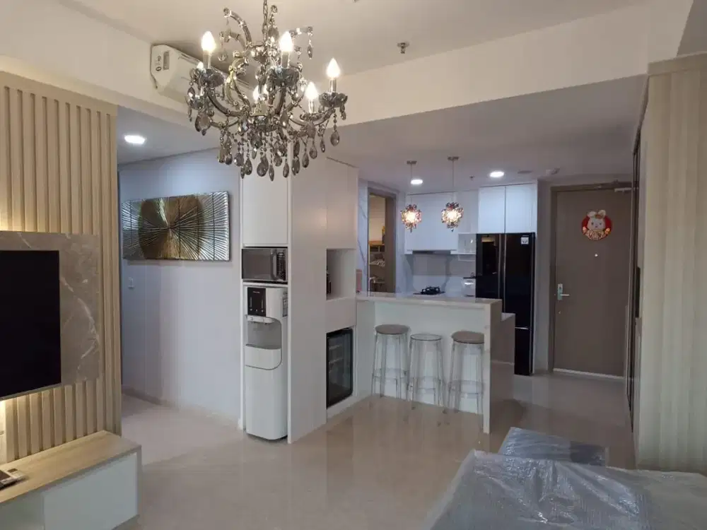 Sewa Apartemen Gold Coast 2bedroom pik full furnish mewah middle floor