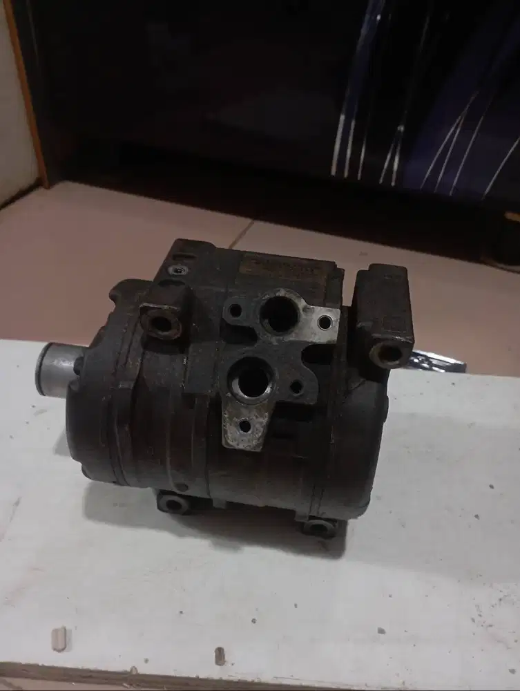 Kompresor ac denso exs grand max,kondisi apa adanya.