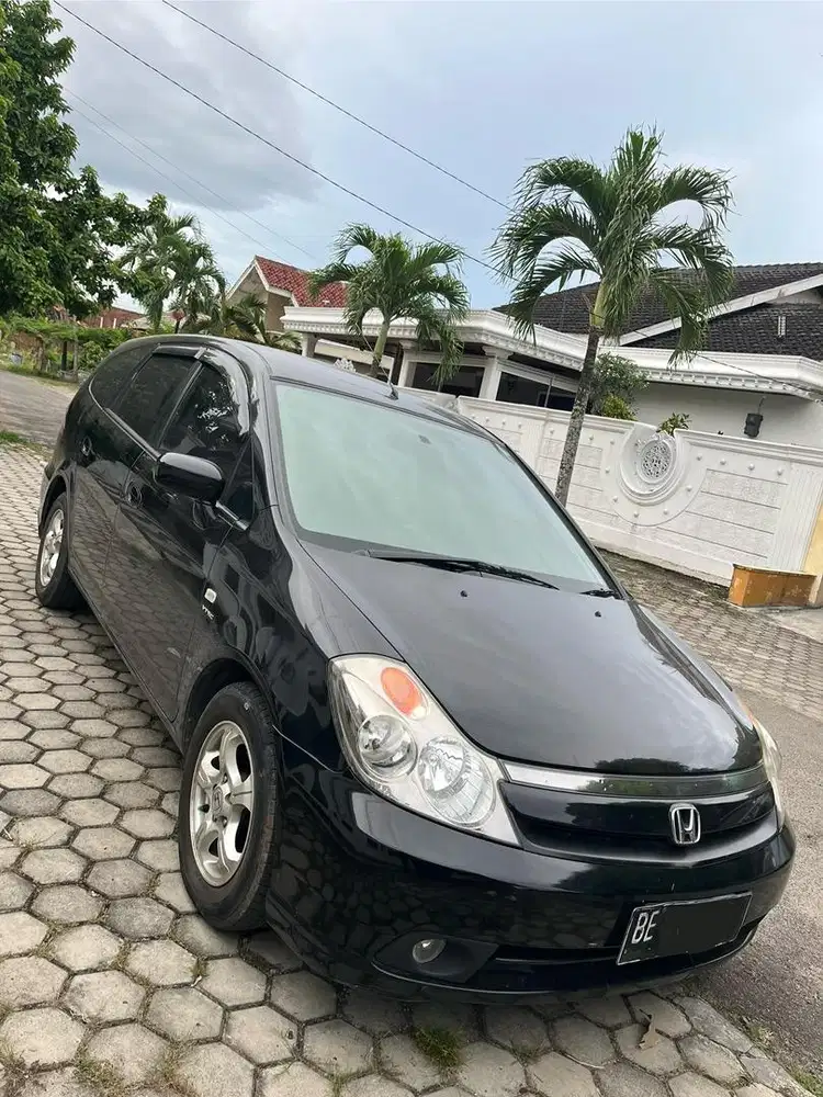 Honda Stream 1.7 AT 2006