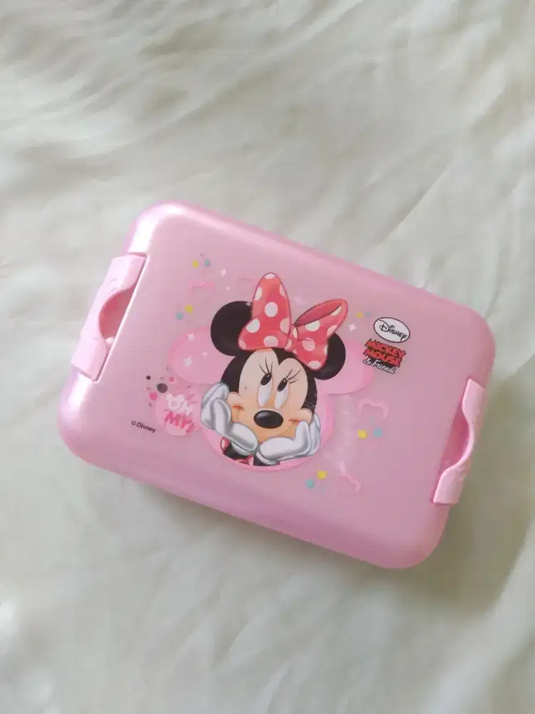 Tempat Makan Minnie Mouse - HSC 2025