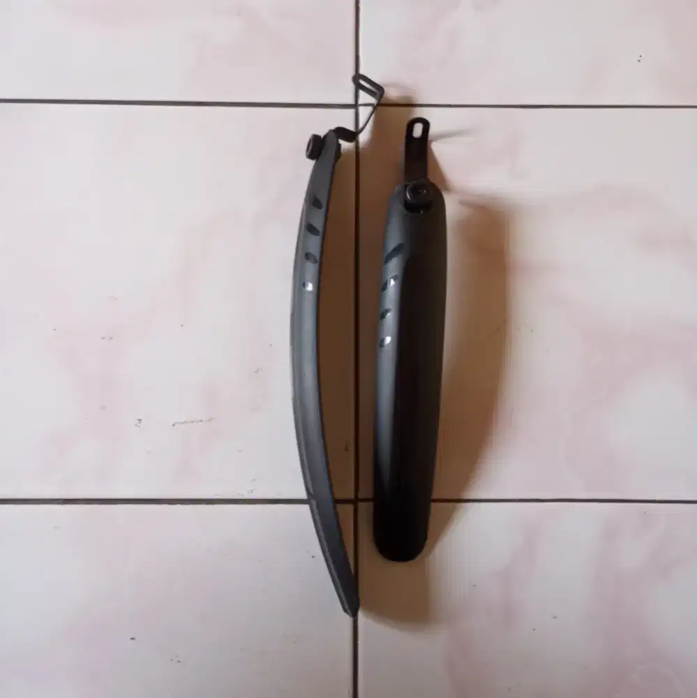 Spakbor depan belakang sepeda