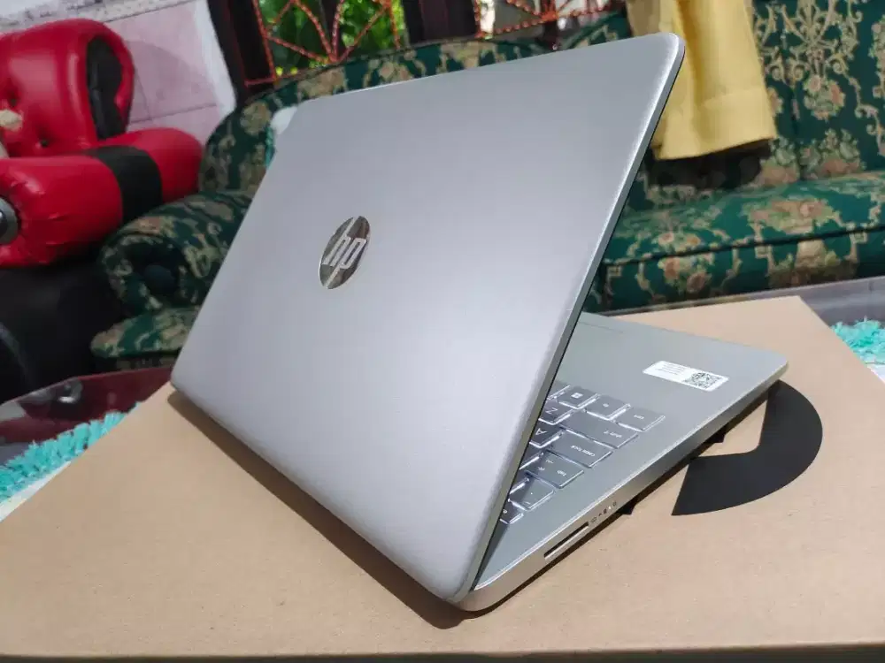 Mulus seperti baru, garansi resmi sampai Januari 2026, laptop hp 14s